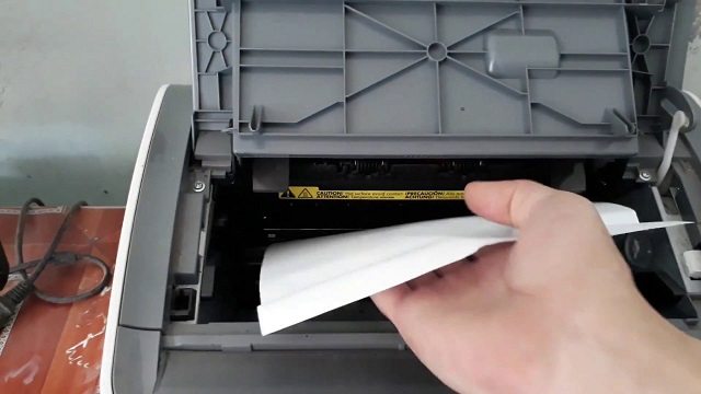 Cách xử lý lỗi máy in bị kẹt giấy khi sử dụng